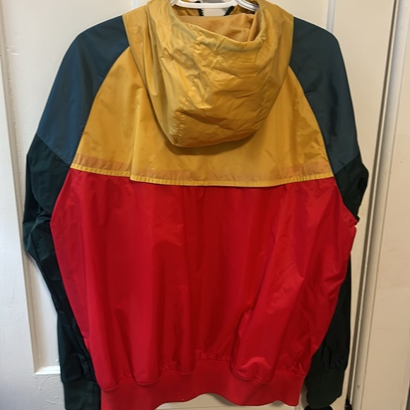Nike Windrunner water resistant hooded jacket size M men’s - Picture 4 of 4